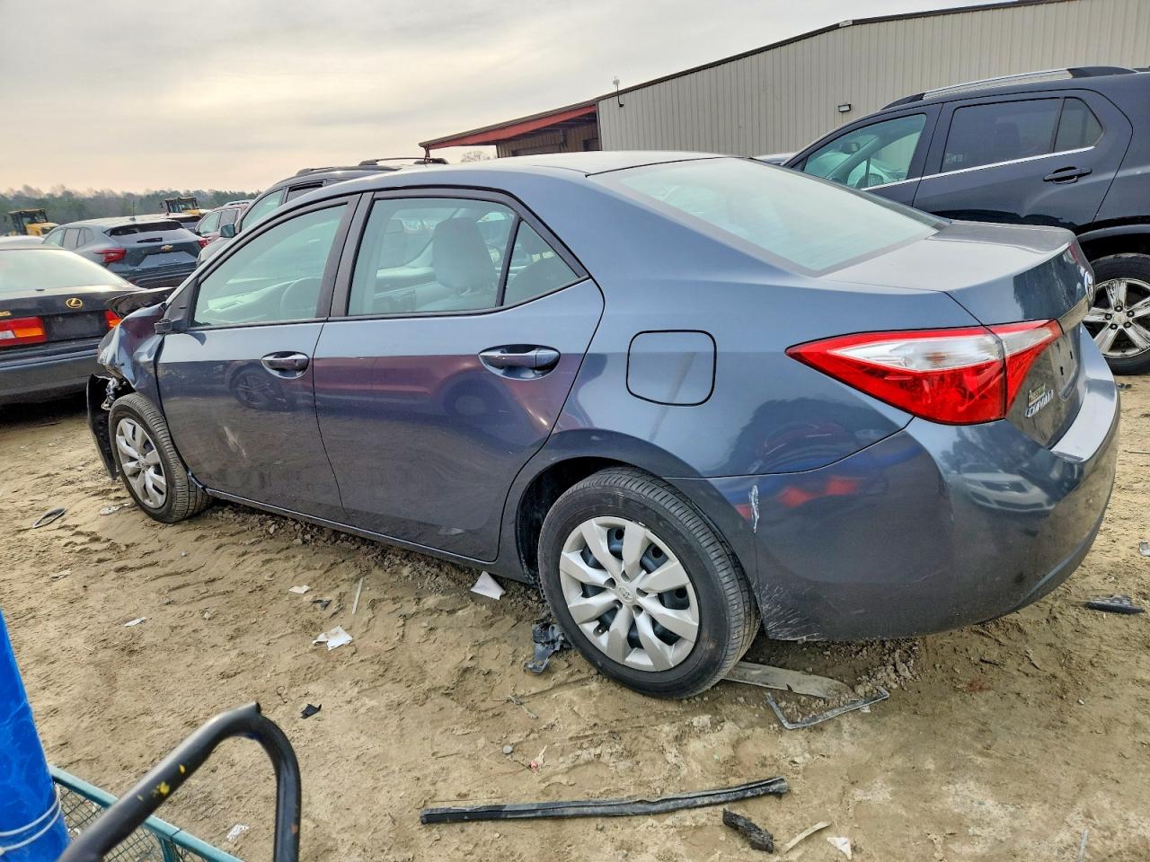2015 TOYOTA COROLLA L photo 2