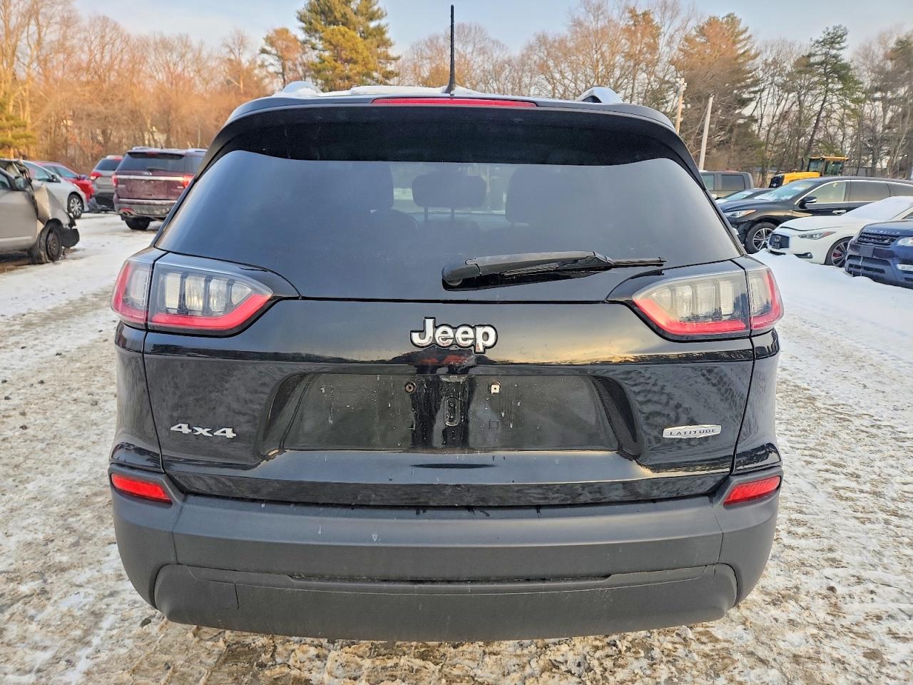 2019 JEEP CHEROKEE LATITUDE photo 6