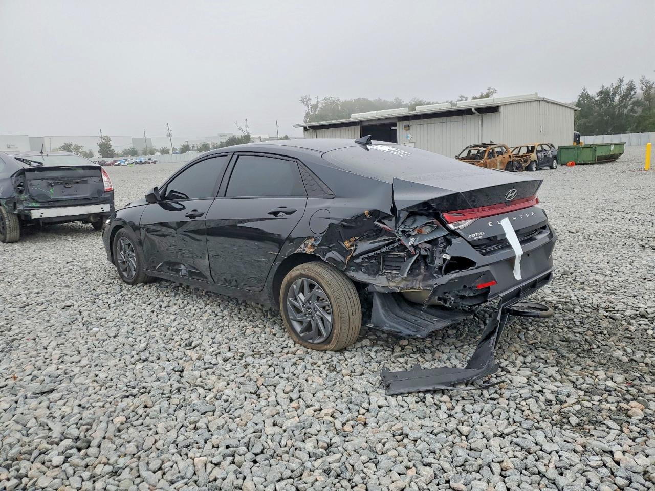 2024 HYUNDAI ELANTRA SEL photo 2