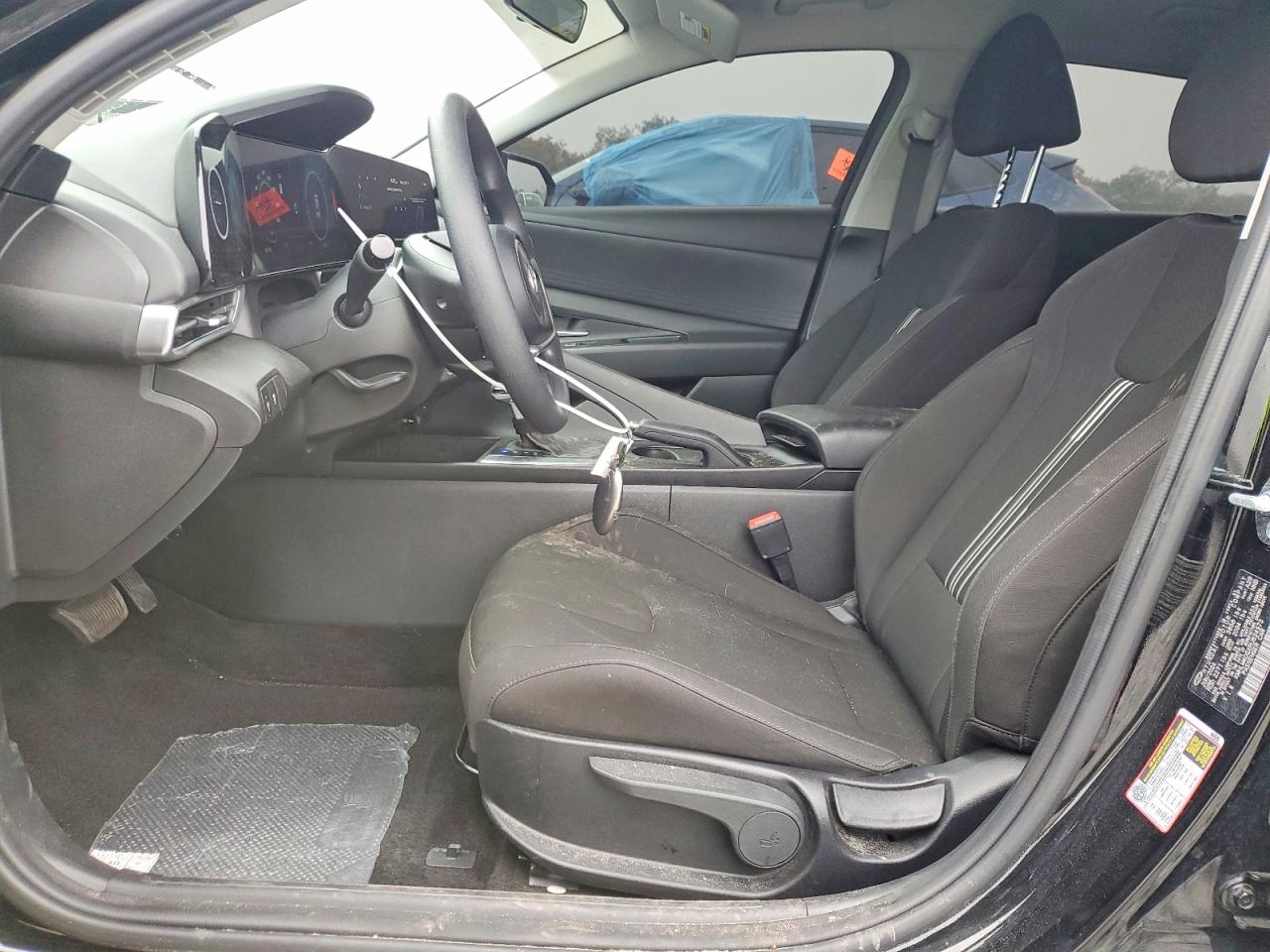 2024 HYUNDAI ELANTRA SEL photo 7