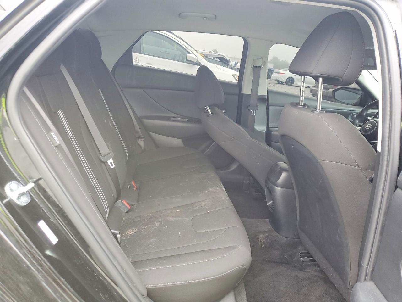 2024 HYUNDAI ELANTRA SEL photo 10