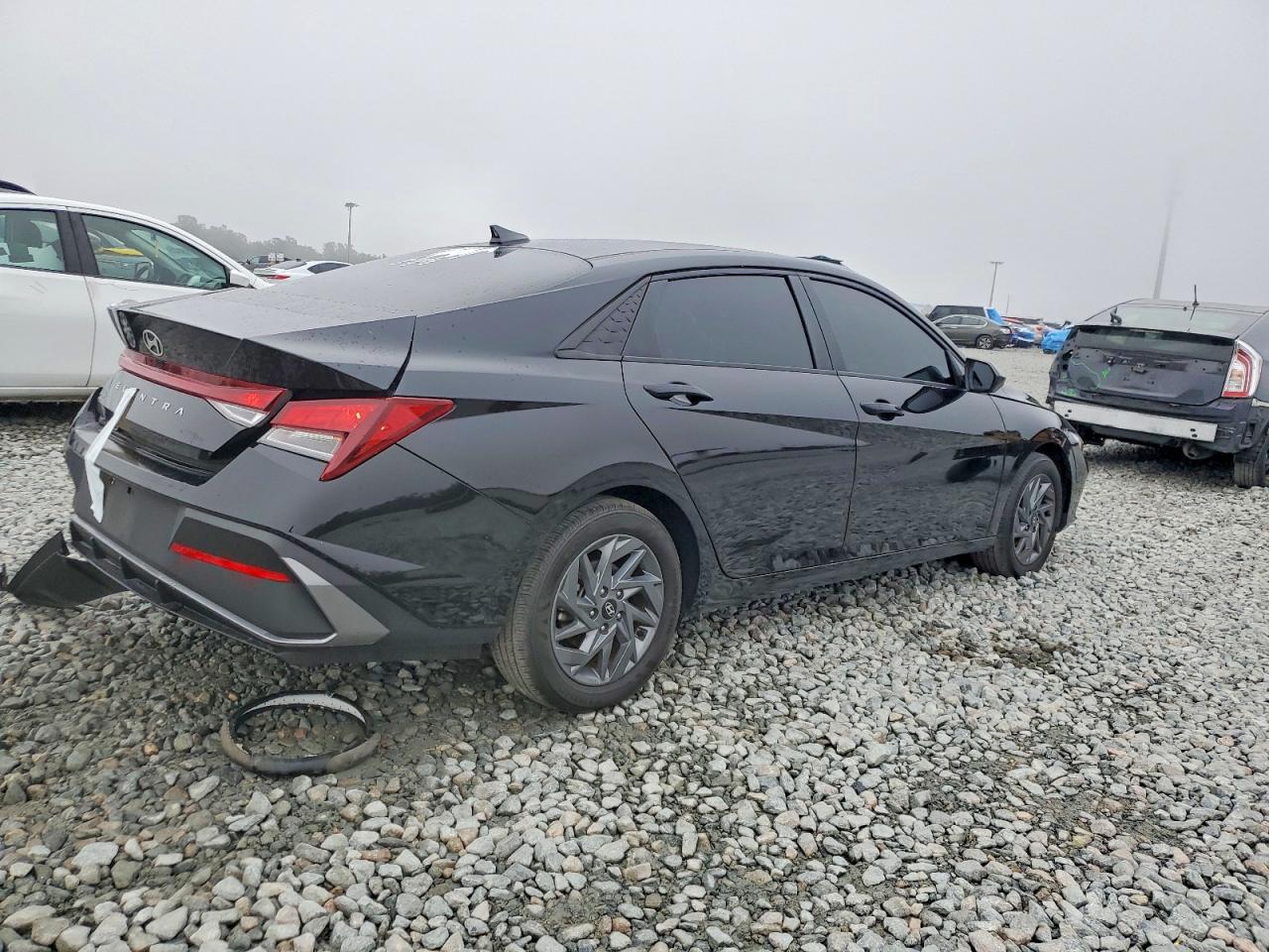 2024 HYUNDAI ELANTRA SEL photo 3