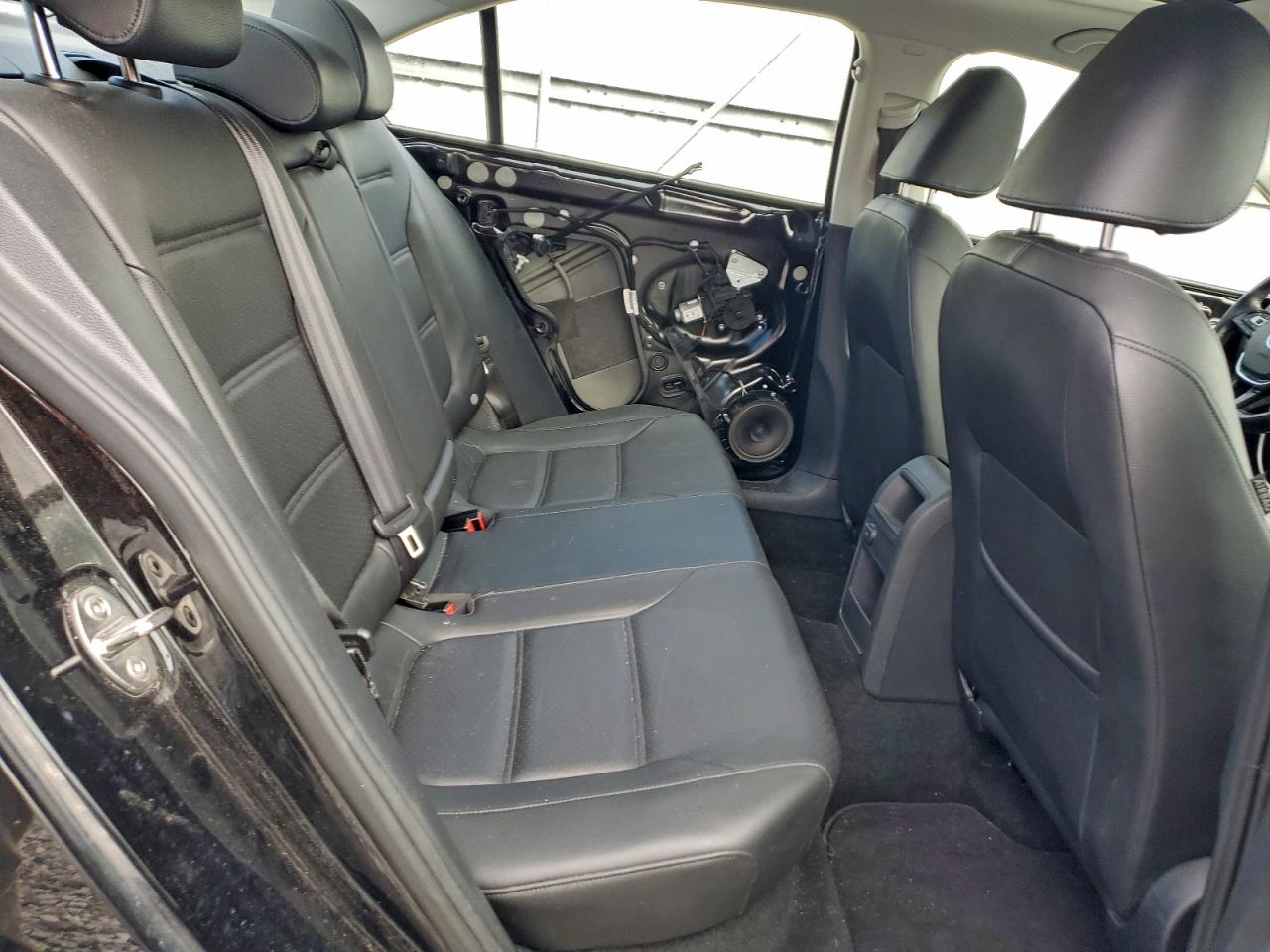 2017 VOLKSWAGEN JETTA SE photo 10