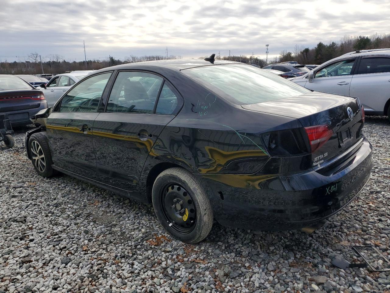 2017 VOLKSWAGEN JETTA SE photo 2