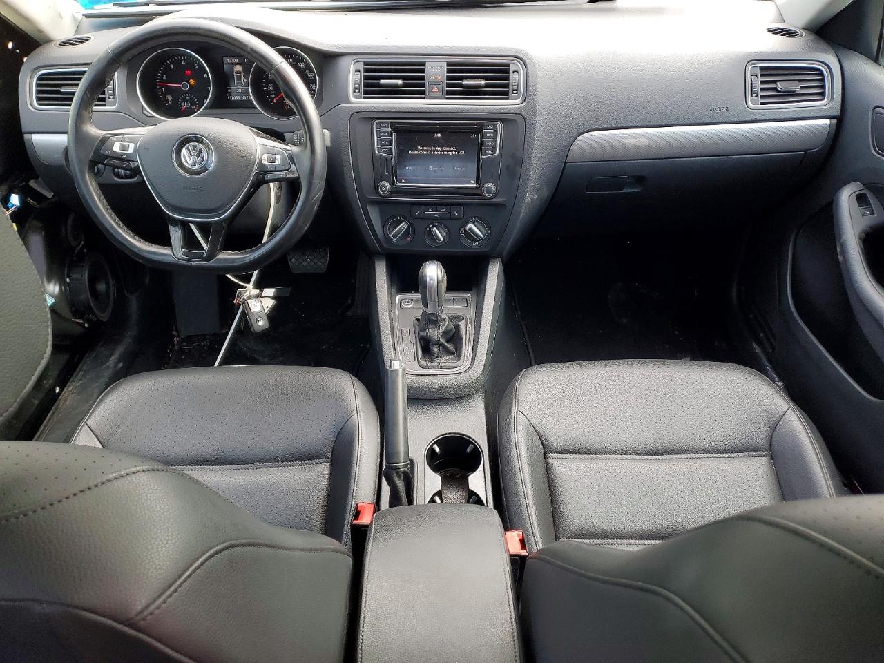 2017 VOLKSWAGEN JETTA SE photo 8