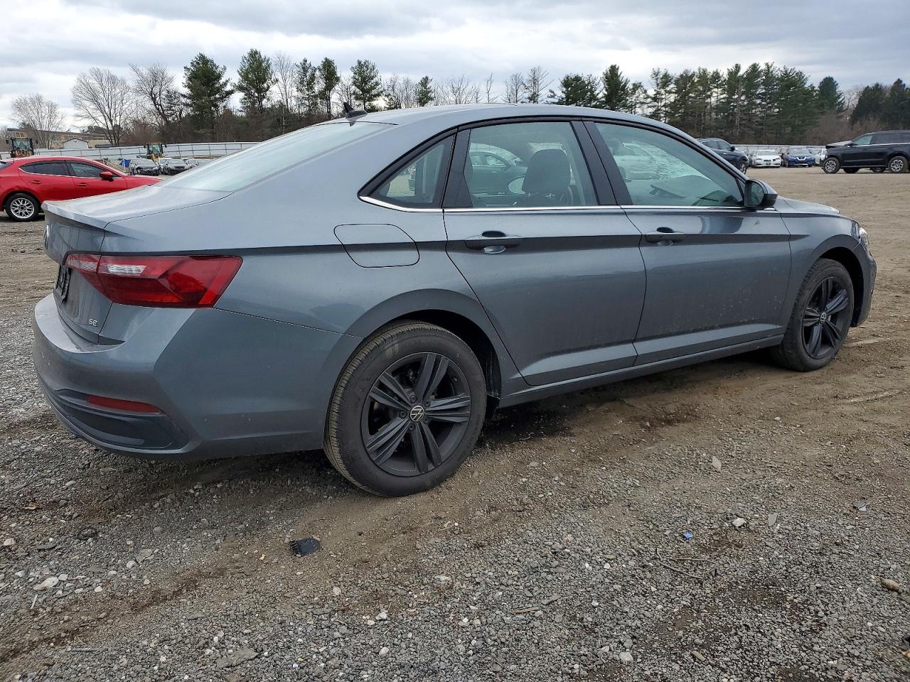 2024 VOLKSWAGEN JETTA SE photo 3