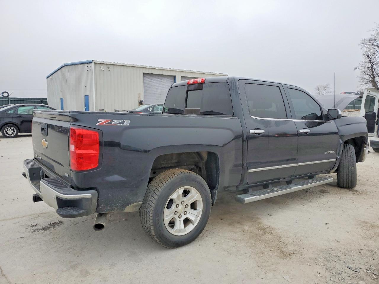2015 CHEVROLET SILVERADO K1500 LTZ photo 3