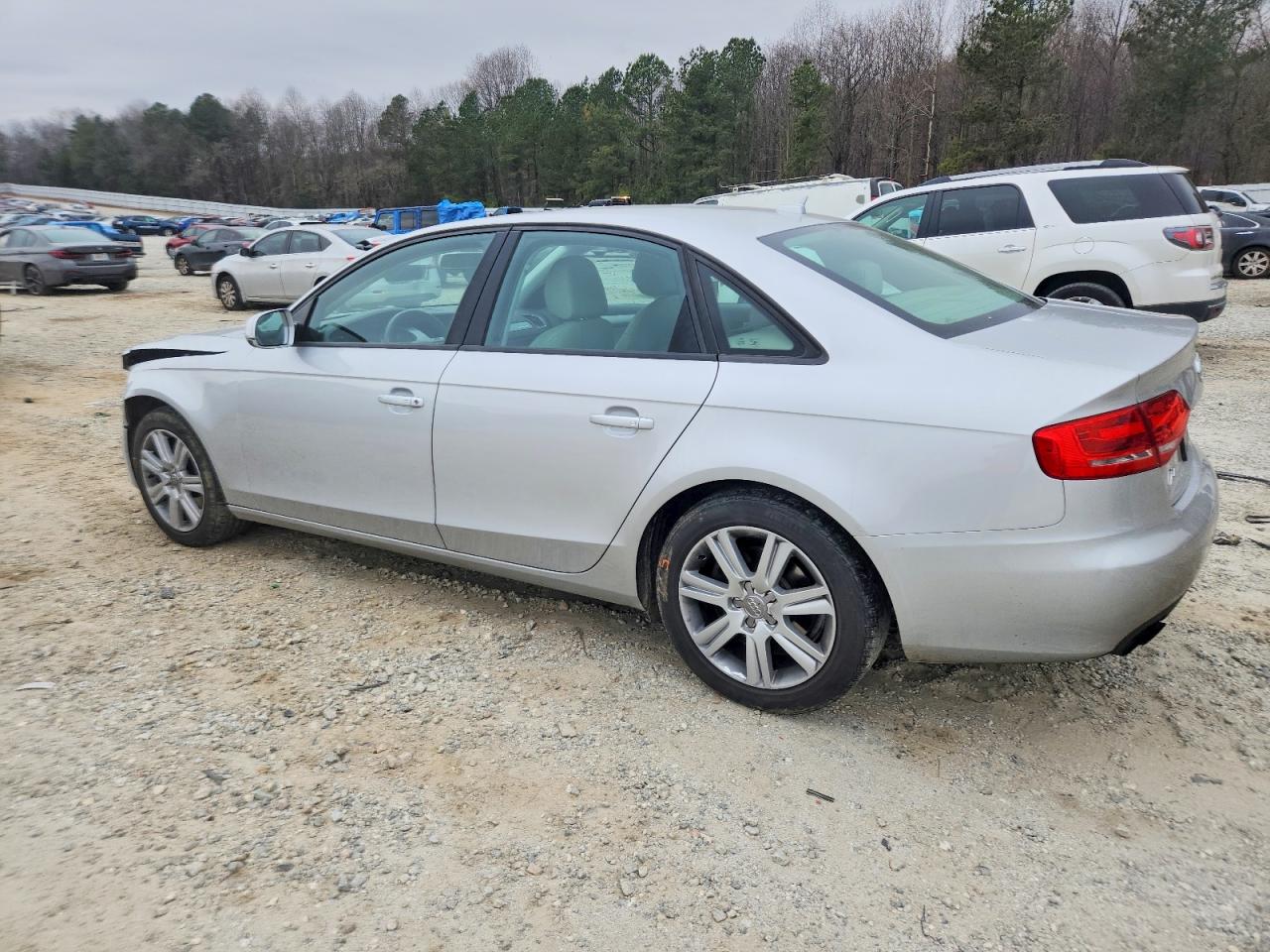 2011 AUDI A4 PREMIUM photo 2