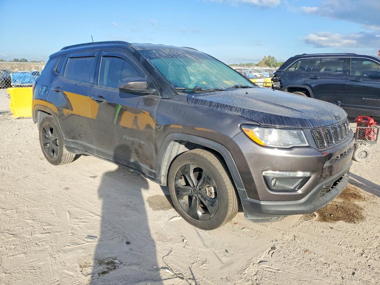 2021 JEEP COMPASS LATITUDE photo 4