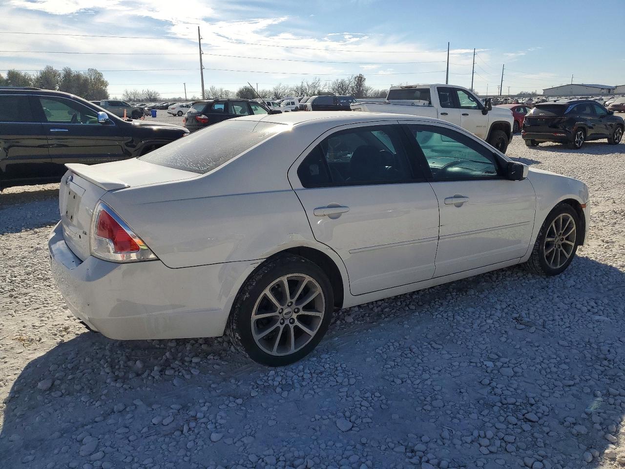 2009 FORD FUSION SE photo 3