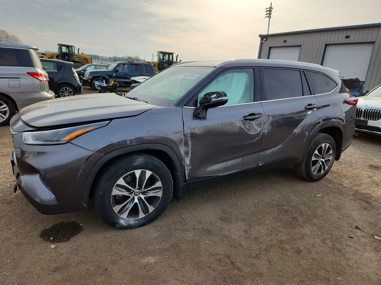 2021 TOYOTA HIGHLANDER