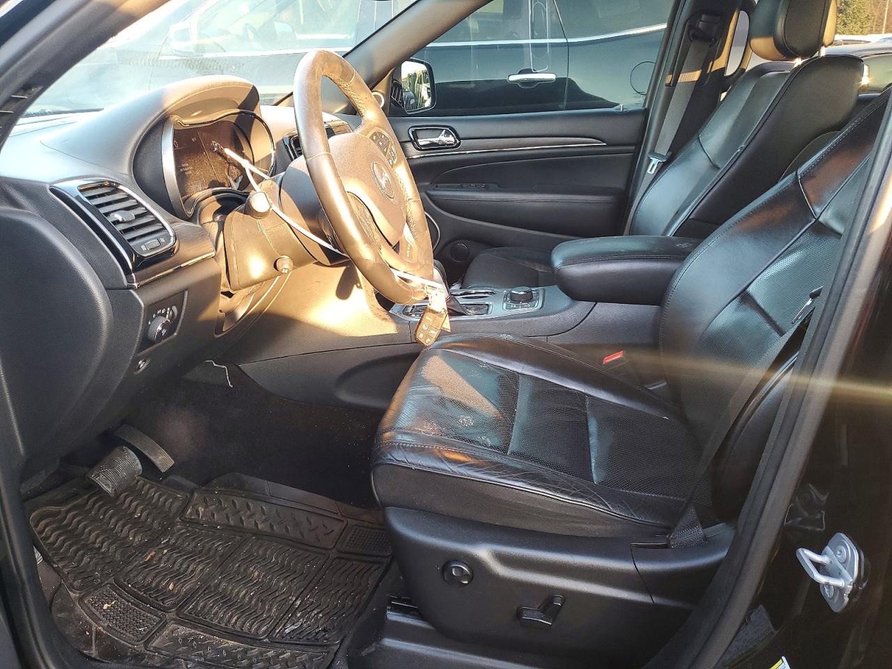 2019 JEEP GRAND CHEROKEE OVERLAND photo 7