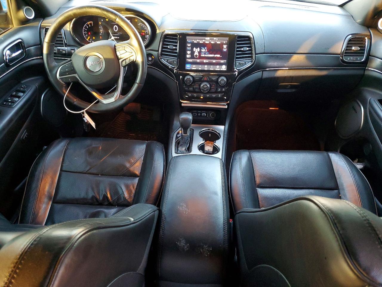 2019 JEEP GRAND CHEROKEE OVERLAND photo 8