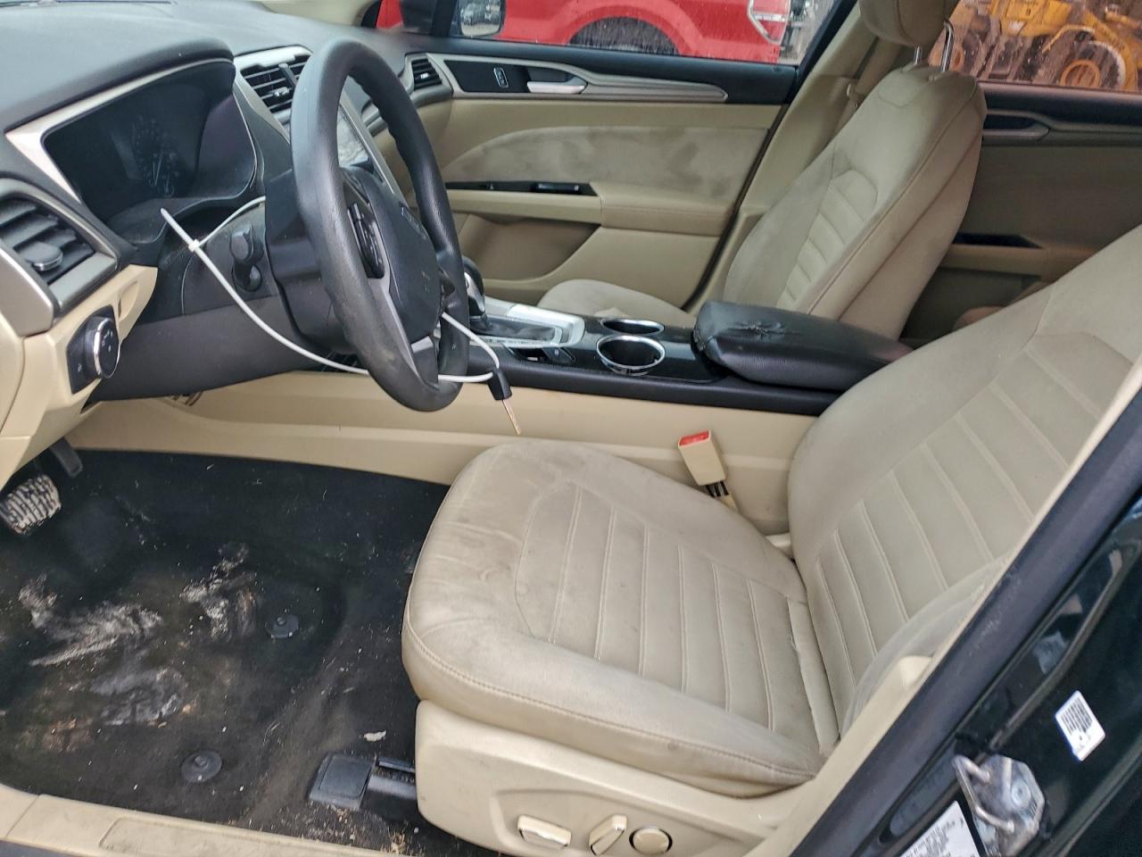 2014 FORD FUSION SE photo 7