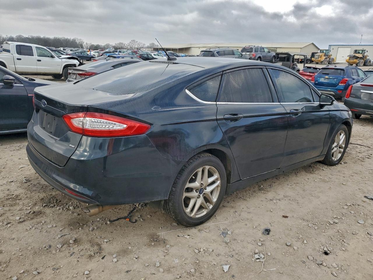 2014 FORD FUSION SE photo 3