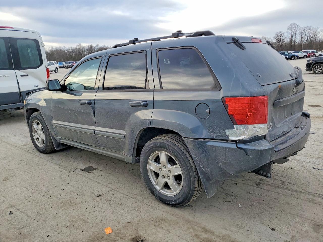 2007 JEEP GRAND CHEROKEE LAREDO photo 2