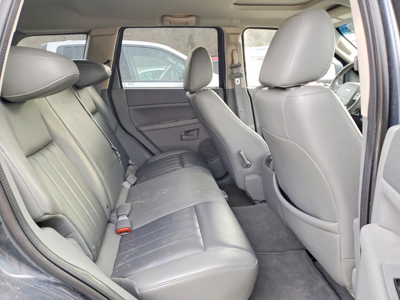 2007 JEEP GRAND CHEROKEE LAREDO photo 11