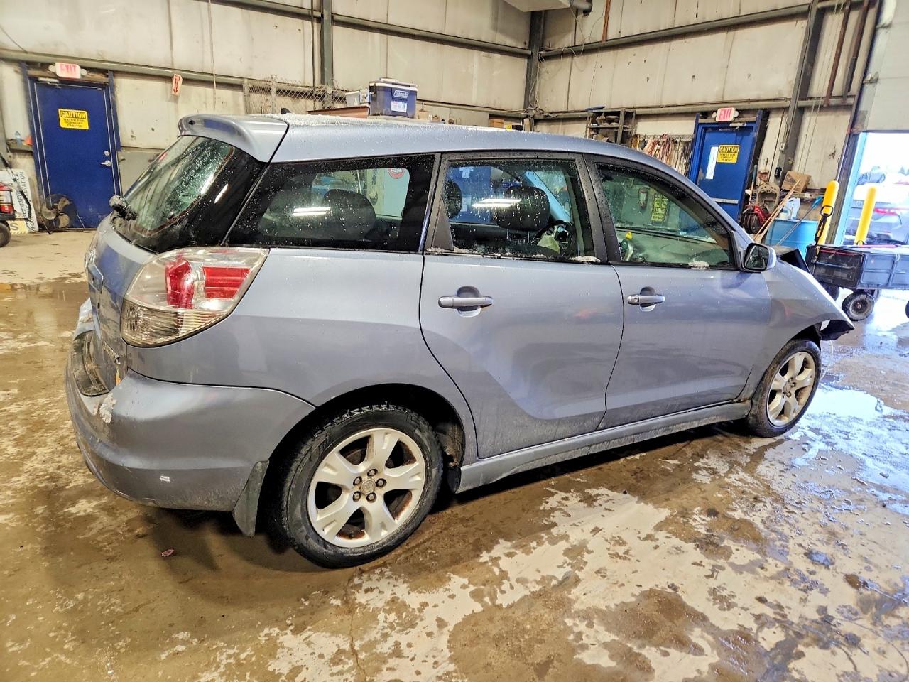 2005 TOYOTA COROLLA MATRIX XR photo 3