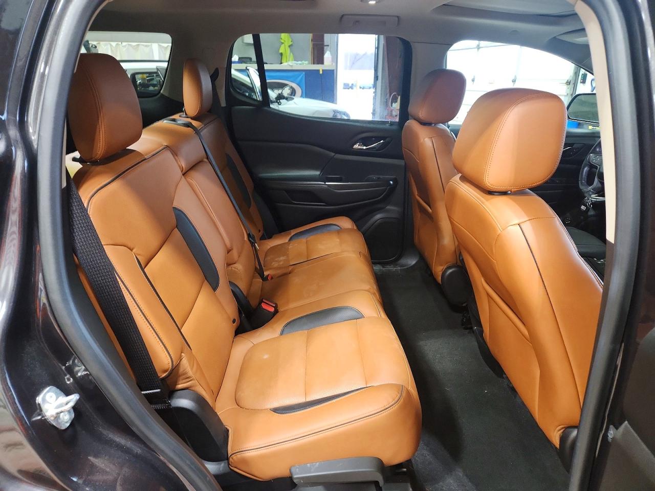 2017 GMC ACADIA ALL TERRAIN photo 11