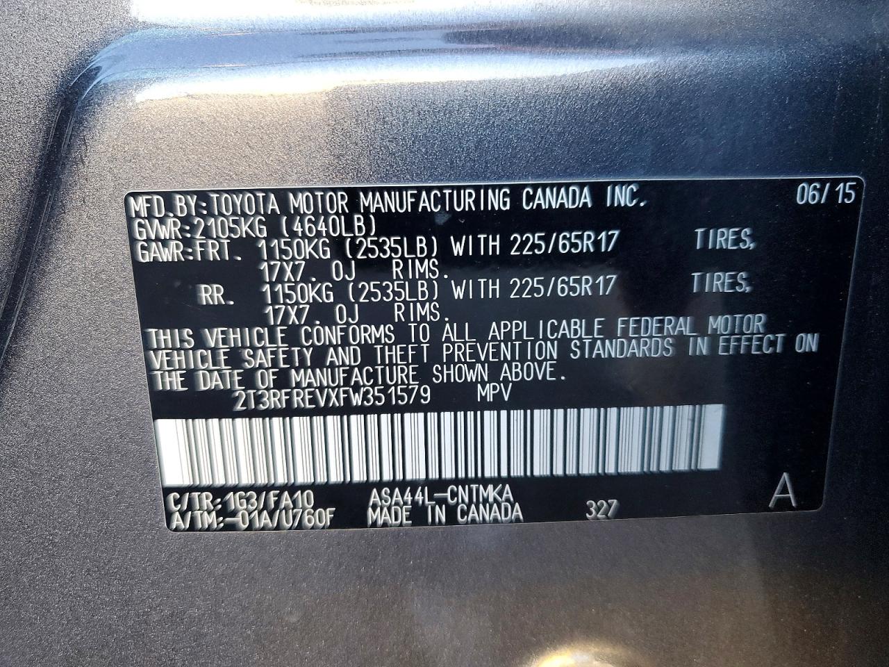 2015 TOYOTA RAV4 XLE photo 13