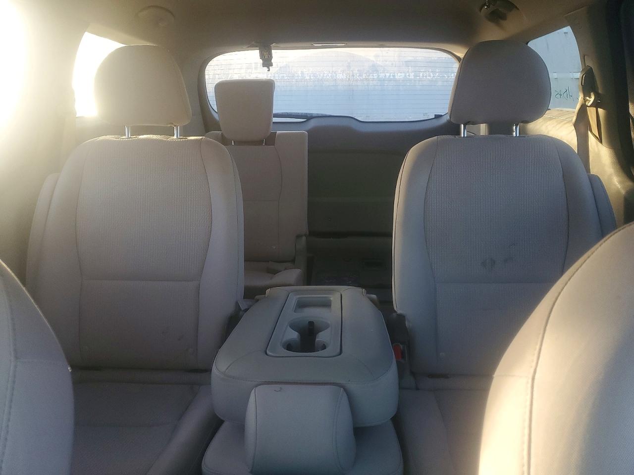 2020 KIA SEDONA LX photo 10