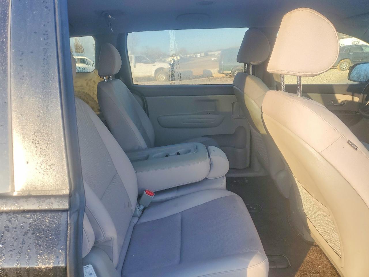 2020 KIA SEDONA LX photo 11