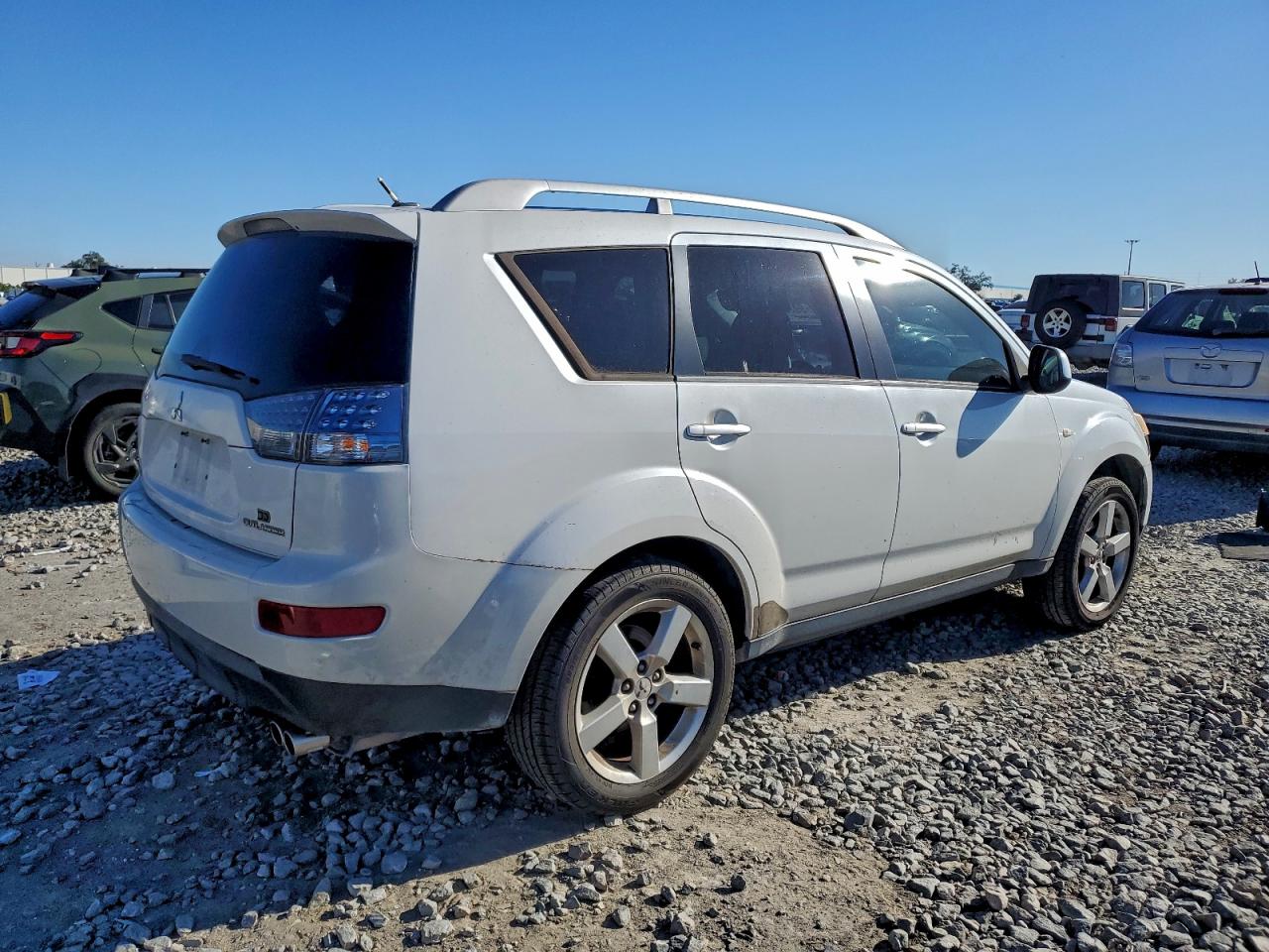 2007 MITSUBISHI OUTLANDER XLS photo 3