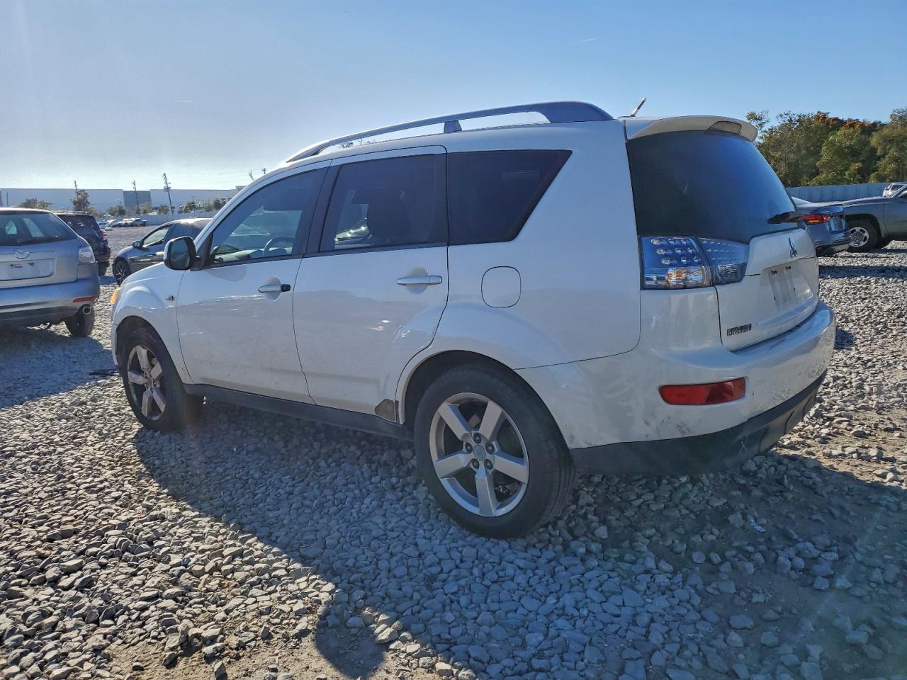 2007 MITSUBISHI OUTLANDER XLS photo 2