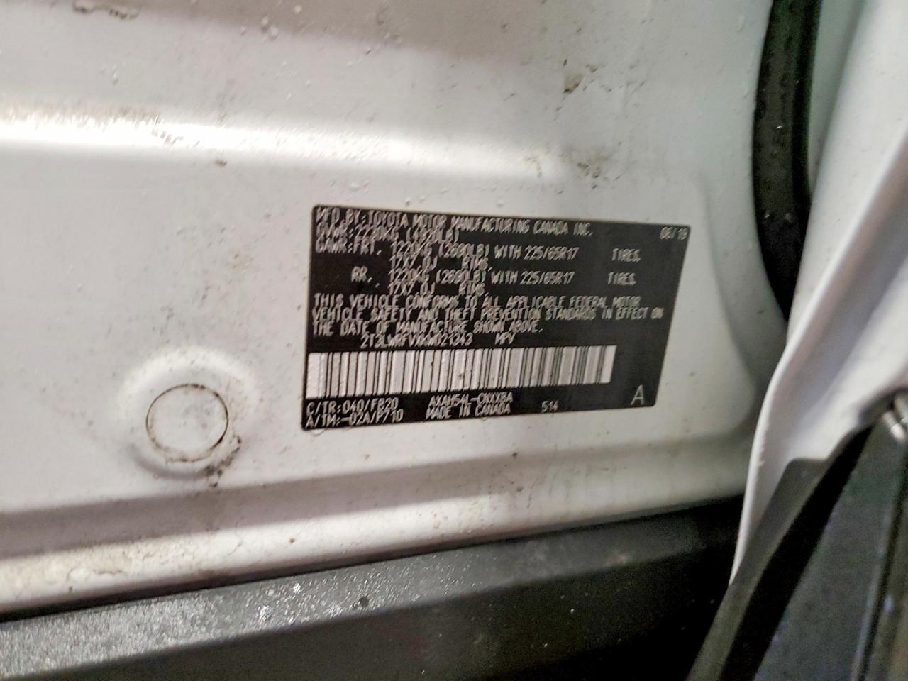 2019 TOYOTA RAV4 LE photo 13