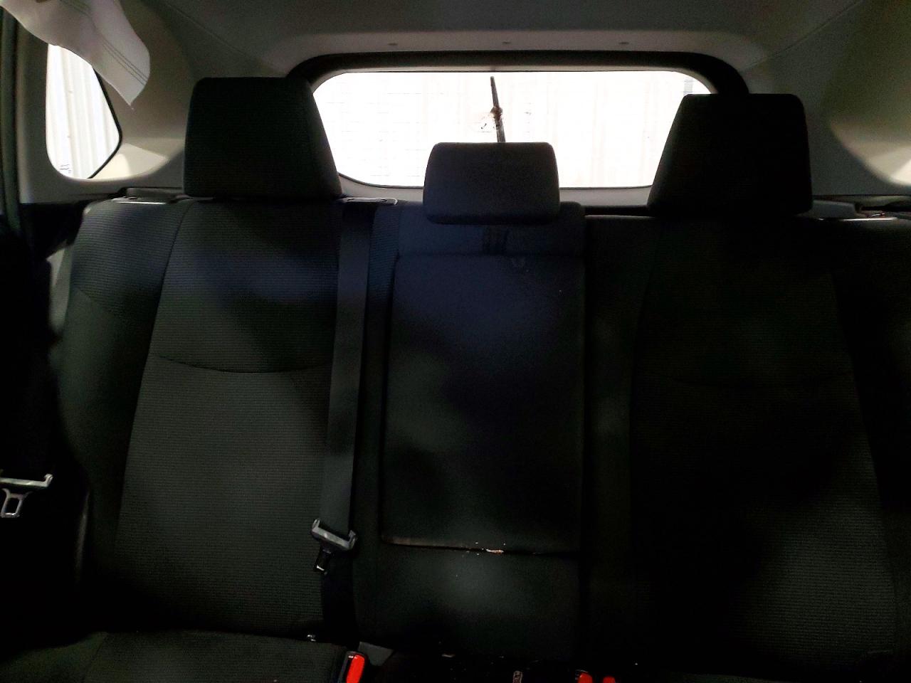 2019 TOYOTA RAV4 LE photo 10