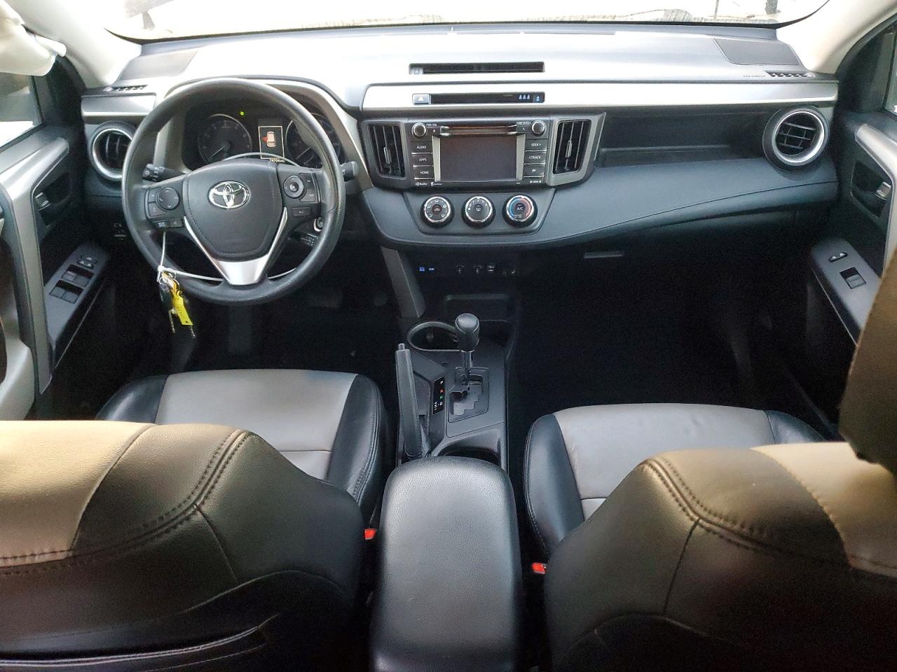 2017 TOYOTA RAV4 LE photo 8