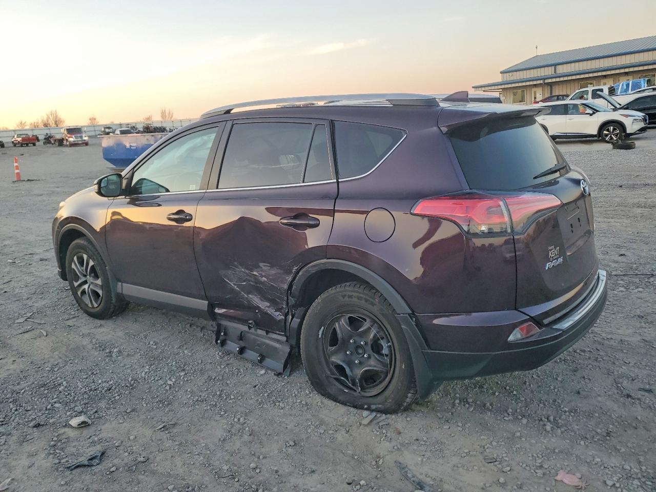 2017 TOYOTA RAV4 LE photo 2