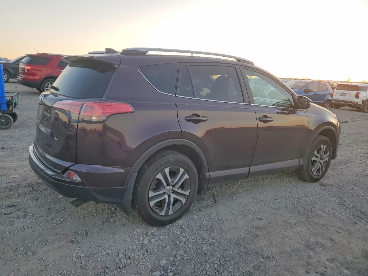 2017 TOYOTA RAV4 LE photo 3