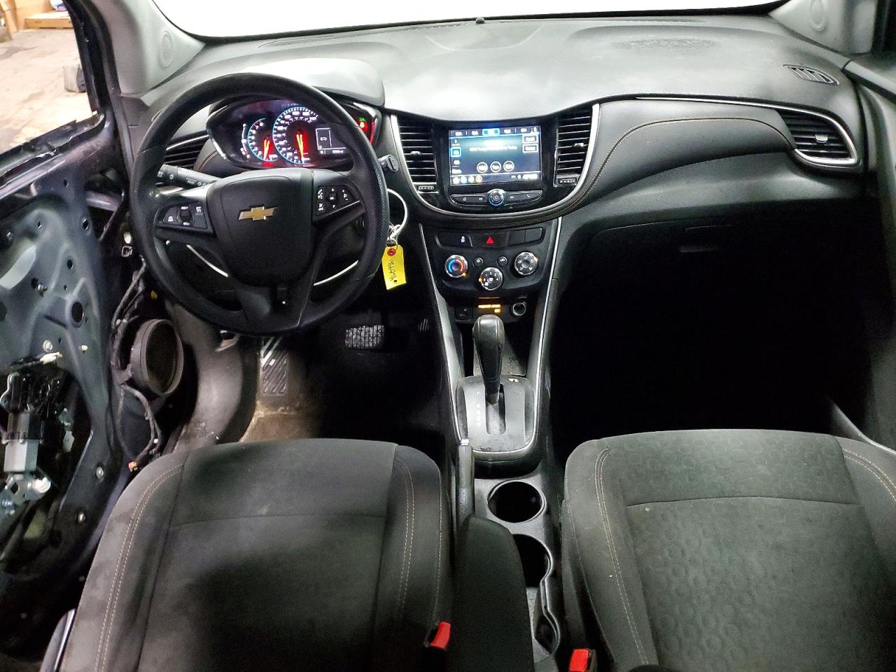 2019 CHEVROLET TRAX LS photo 8