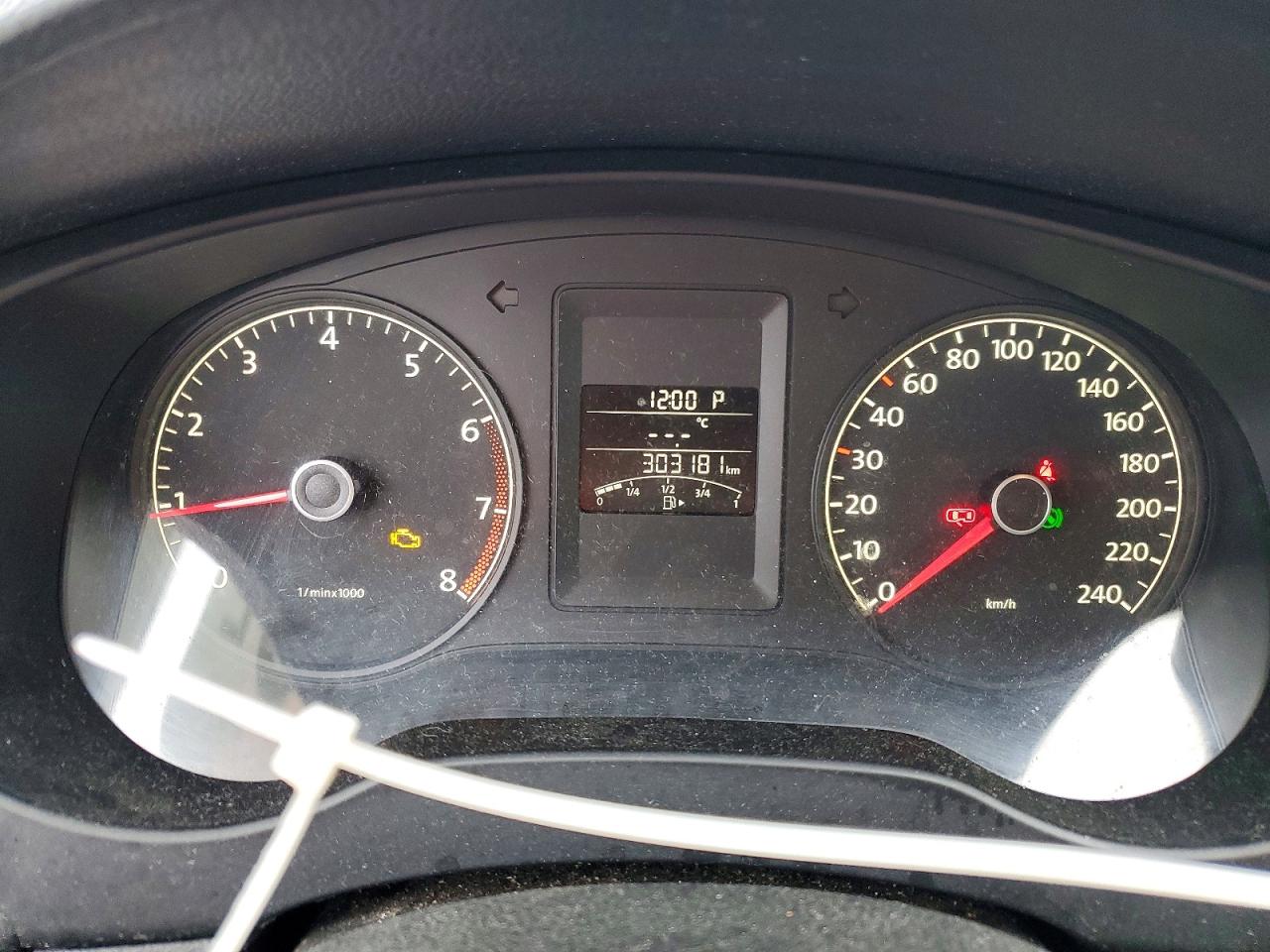 2013 VOLKSWAGEN JETTA BASE photo 9