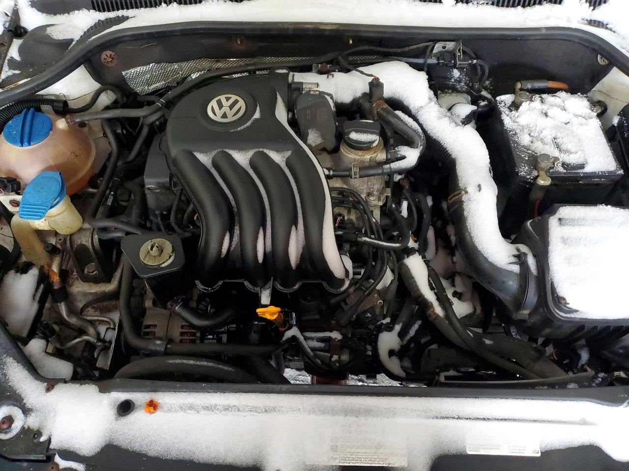 2013 VOLKSWAGEN JETTA BASE photo 11