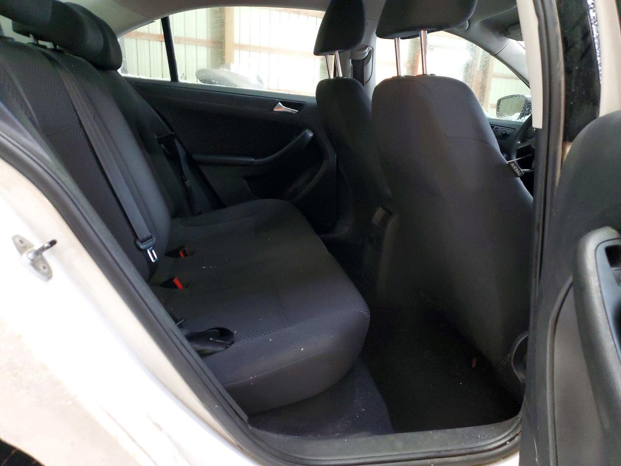 2013 VOLKSWAGEN JETTA BASE photo 10