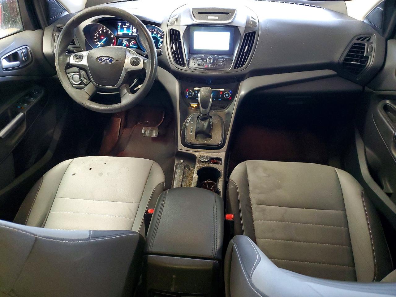 2016 FORD ESCAPE SE photo 8