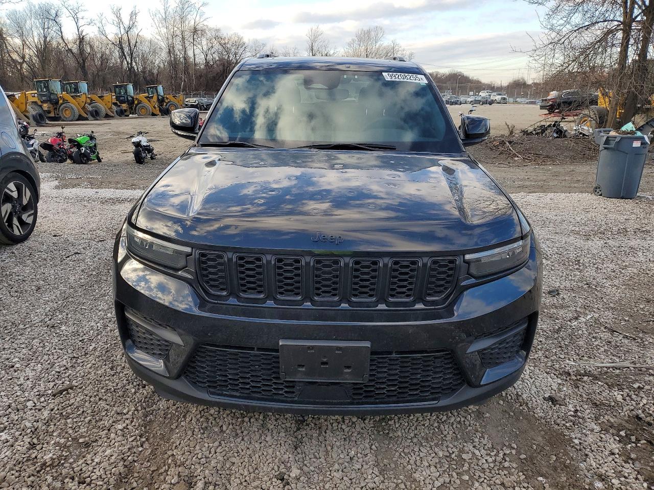 2024 JEEP GRAND CHEROKEE LAREDO photo 5