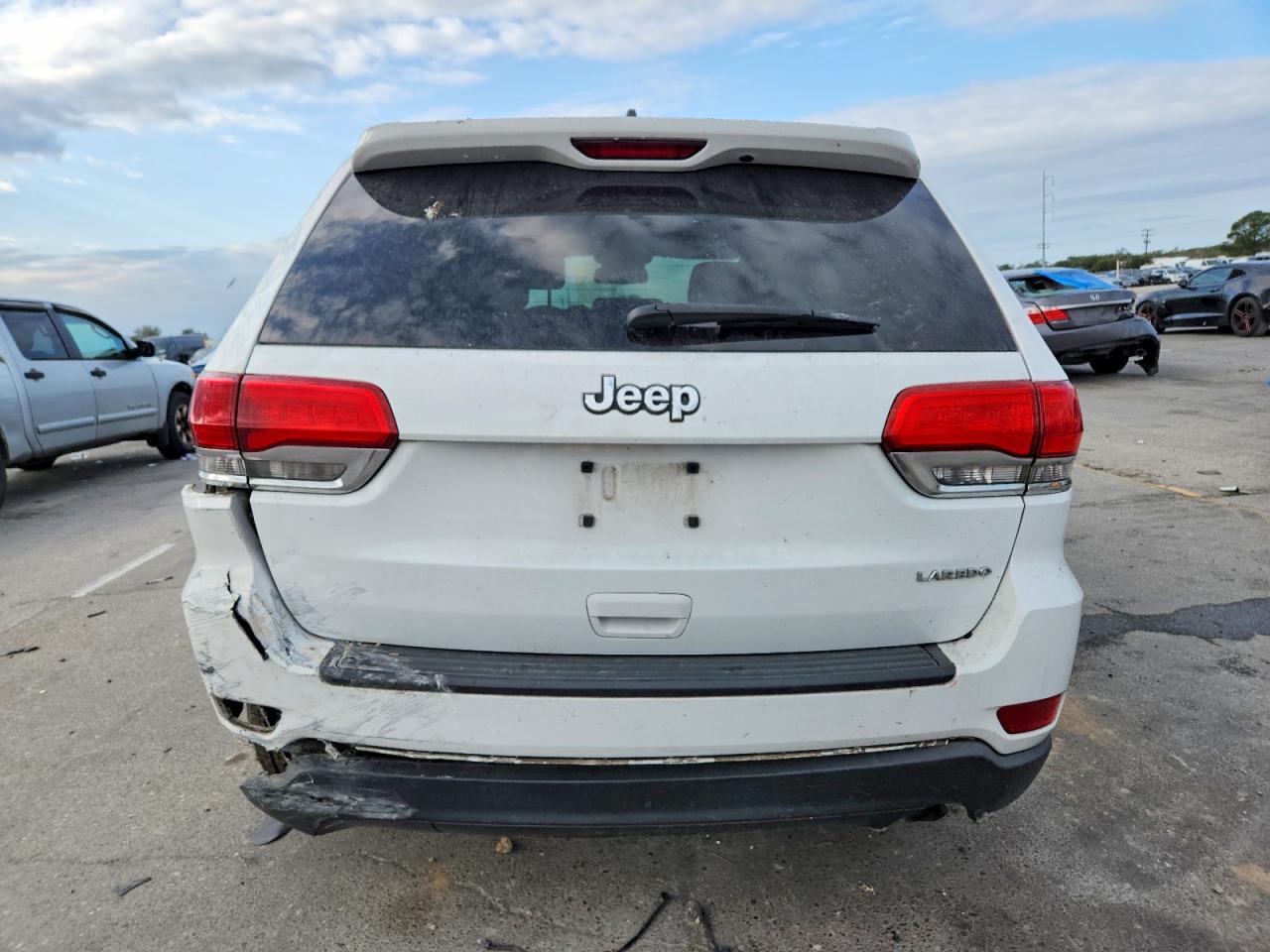 2014 JEEP GRAND CHEROKEE LAREDO photo 6