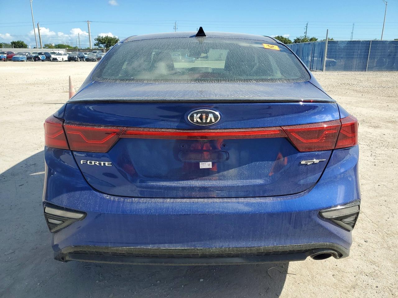 2021 KIA FORTE GT LINE photo 6