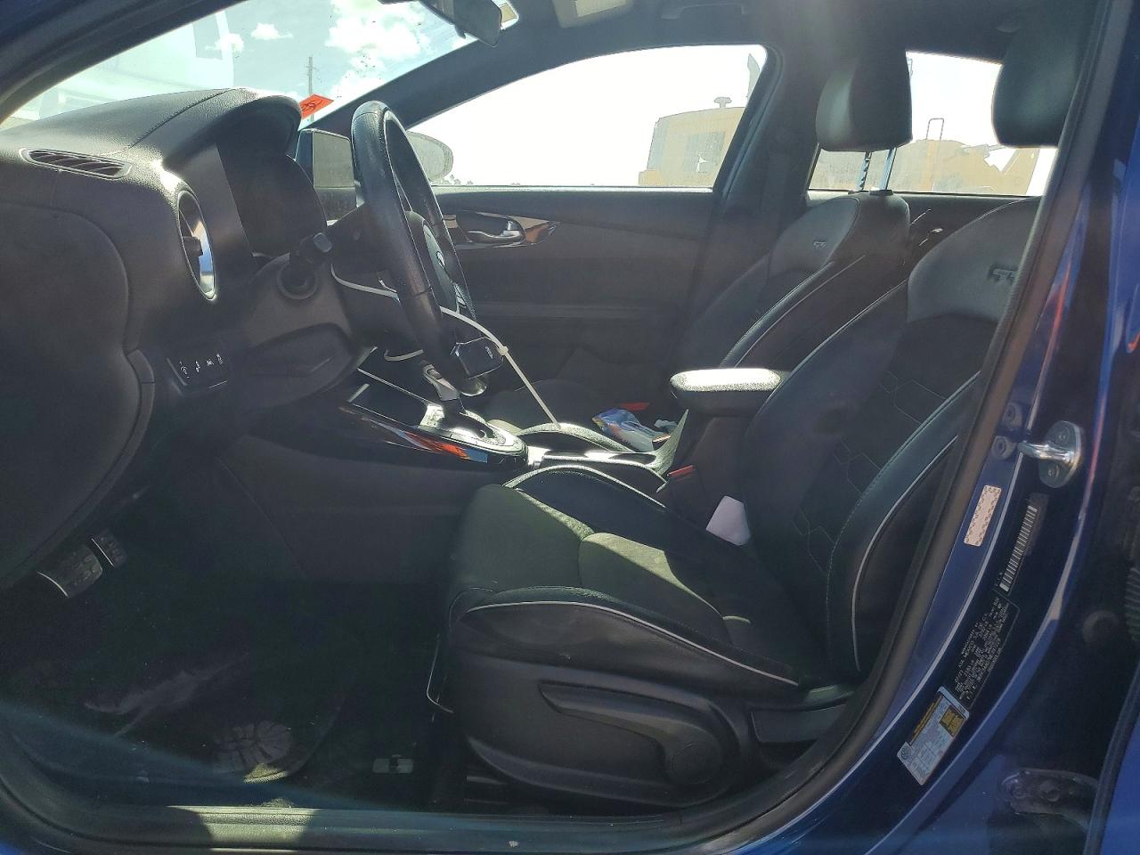 2021 KIA FORTE GT LINE photo 7
