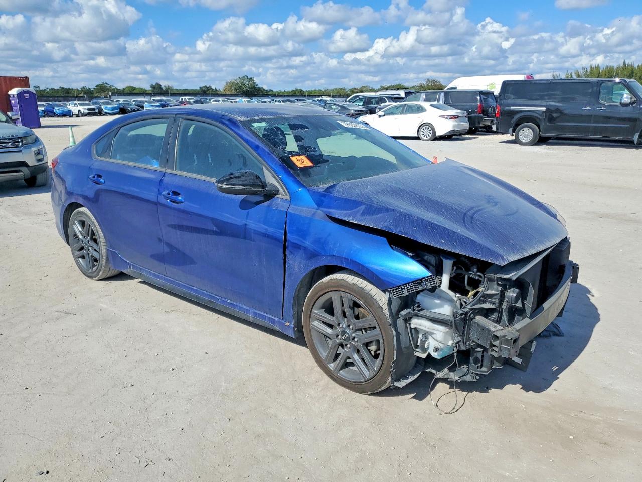 2021 KIA FORTE GT LINE photo 4