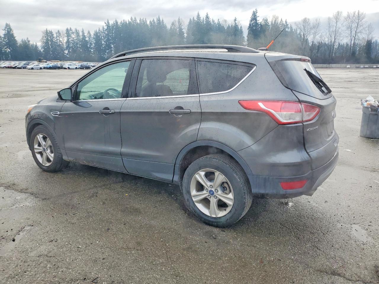 2016 FORD ESCAPE SE photo 4