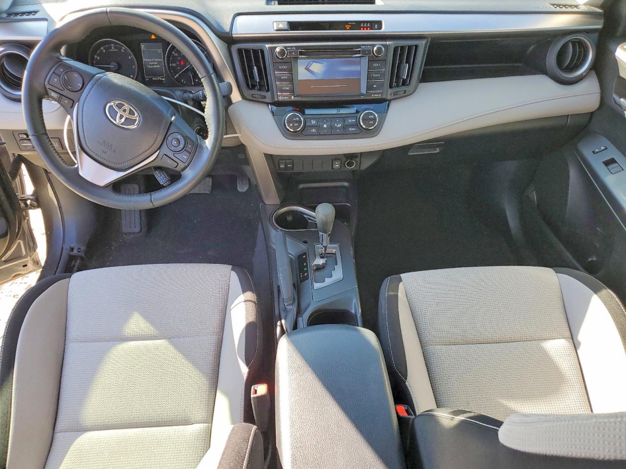 2017 TOYOTA RAV4 XLE photo 8