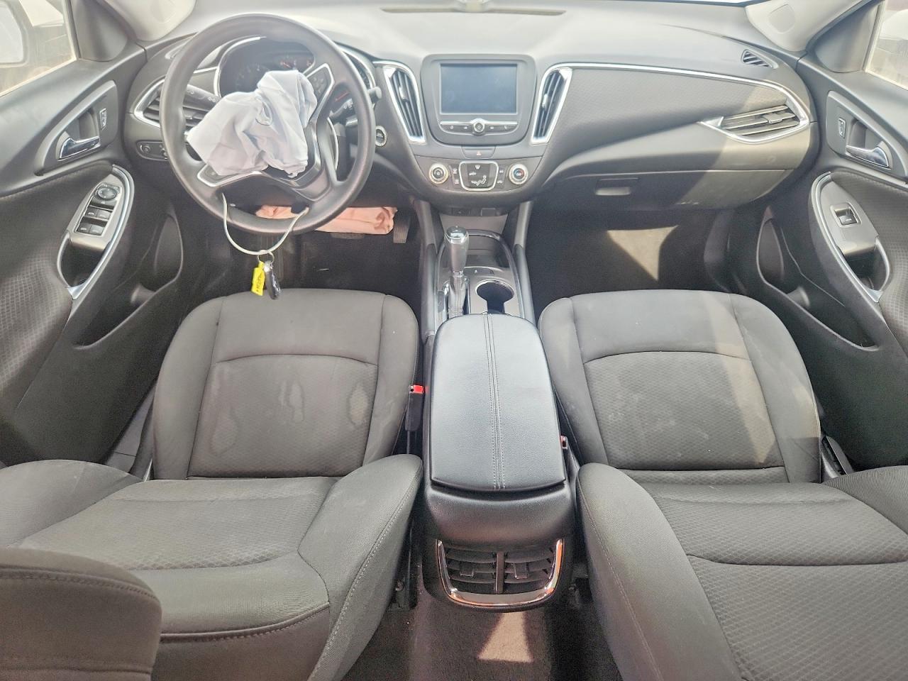 2016 CHEVROLET MALIBU LT photo 8
