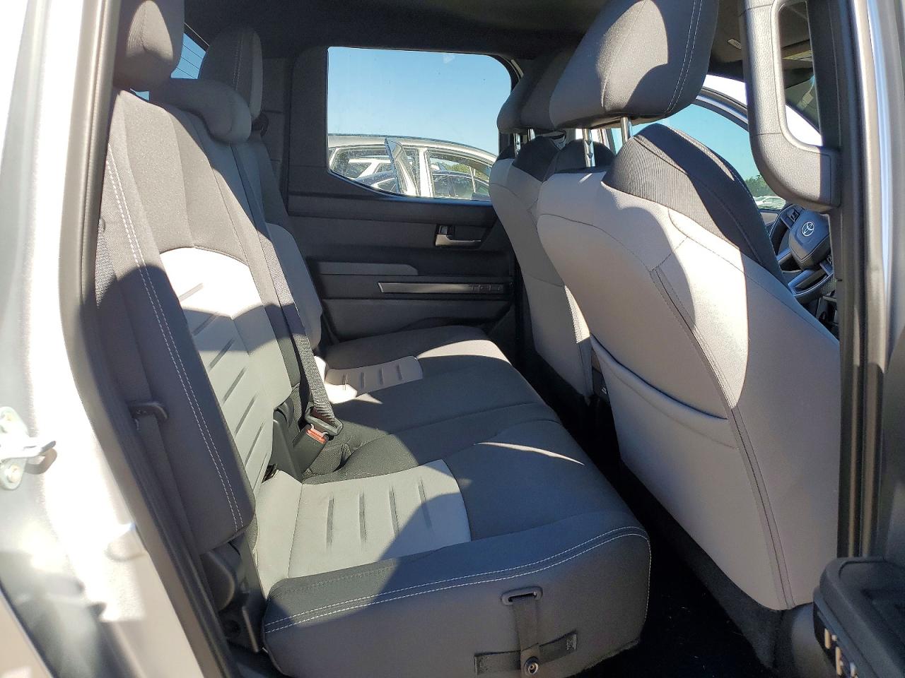 2024 TOYOTA TACOMA DOUBLE CAB photo 10