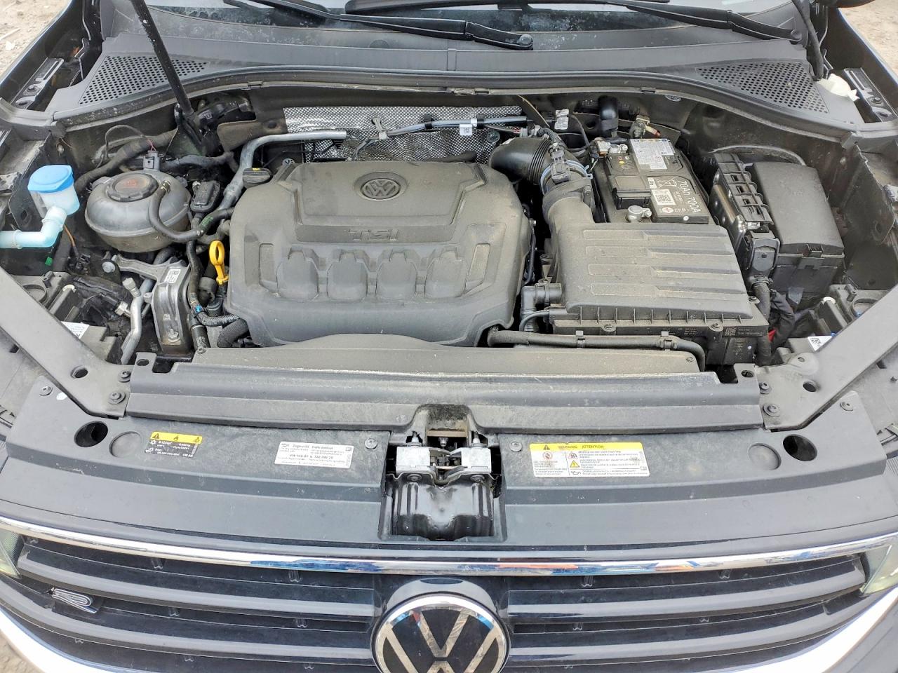 2024 VOLKSWAGEN TIGUAN SE R-LINE BLACK photo 12