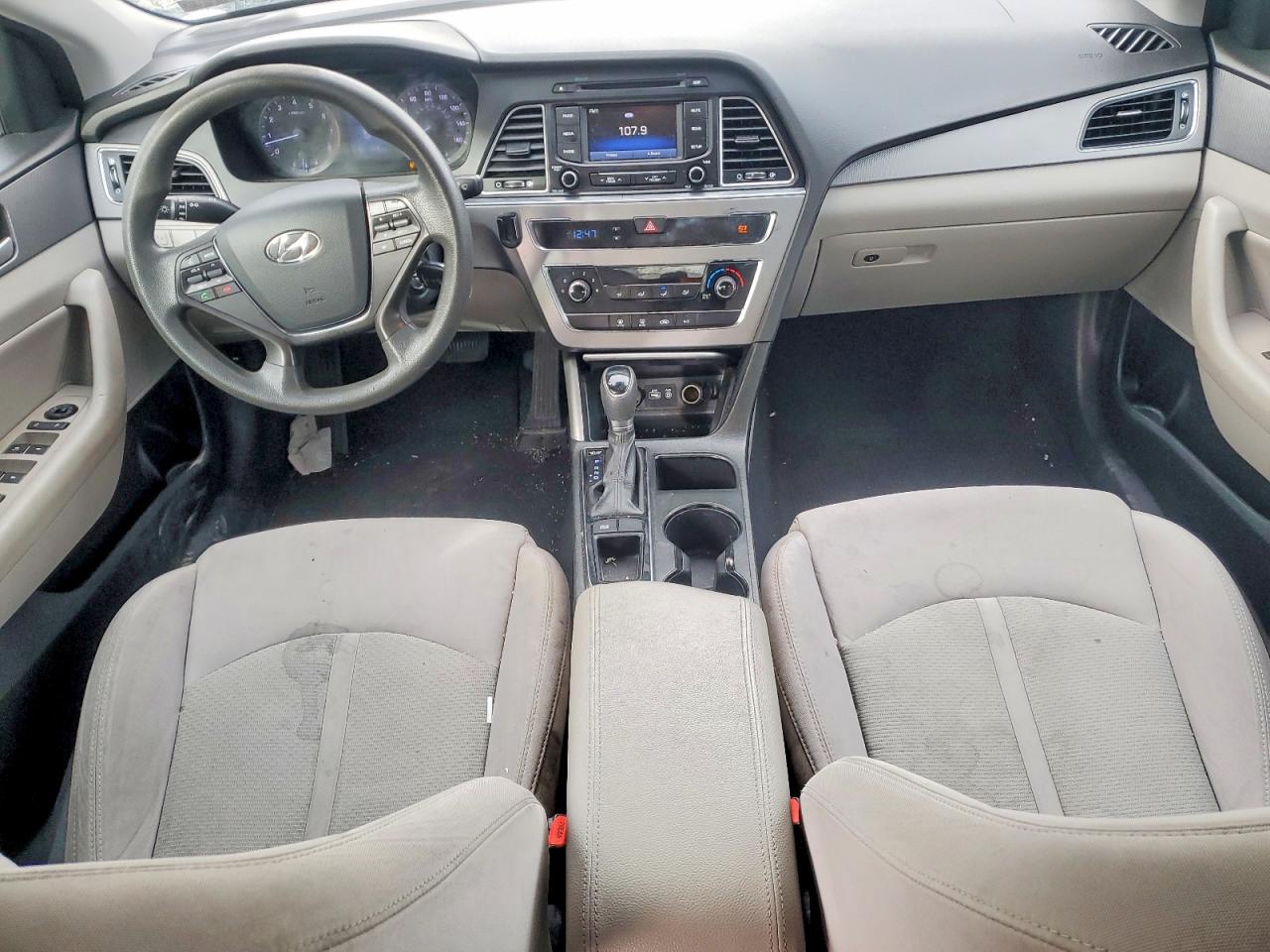 2015 HYUNDAI SONATA SE photo 8
