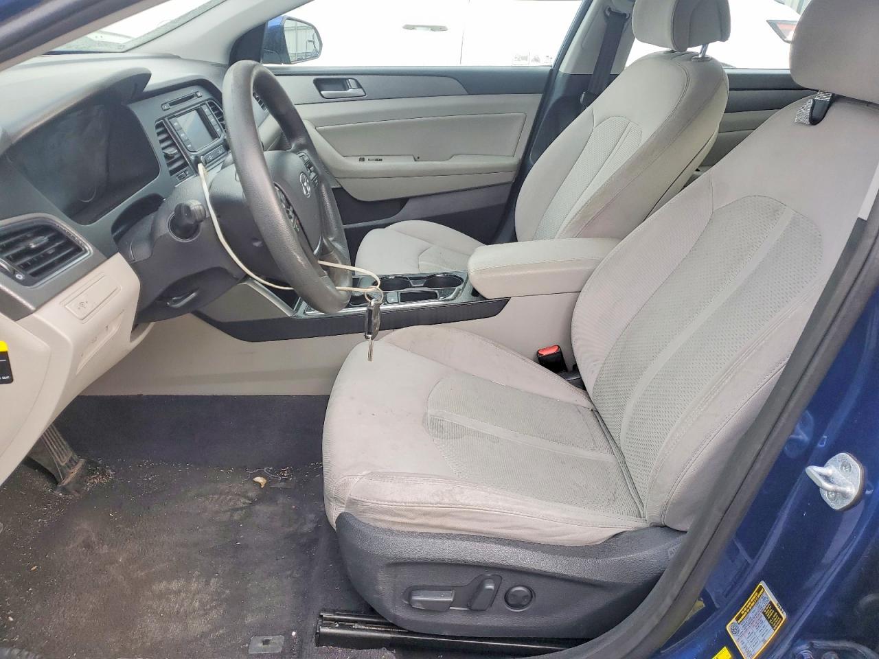 2015 HYUNDAI SONATA SE photo 7